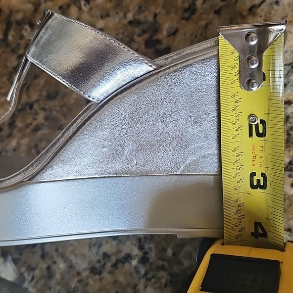 Bcbgeneration wedges 7 1/2 - Picture 7 of 7